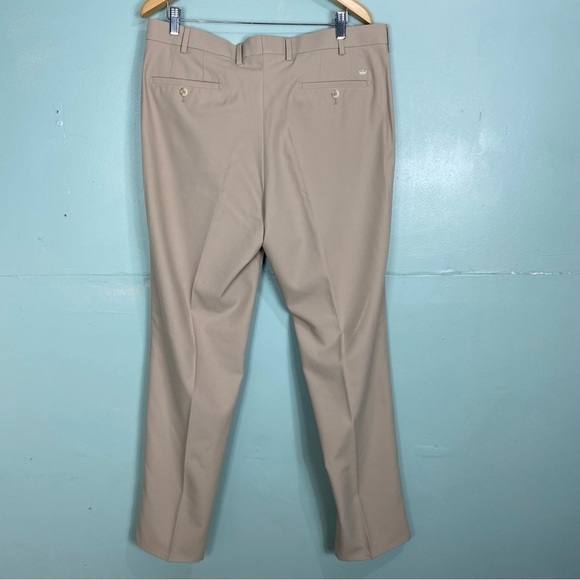 Peter Millar‎ Wicking Performance Beige Pants Sz 36x34 - Picture 3 of 6